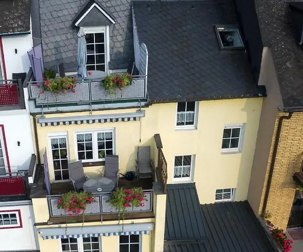 Feriendomizil Am Moselufer * زيل ان دير موسل